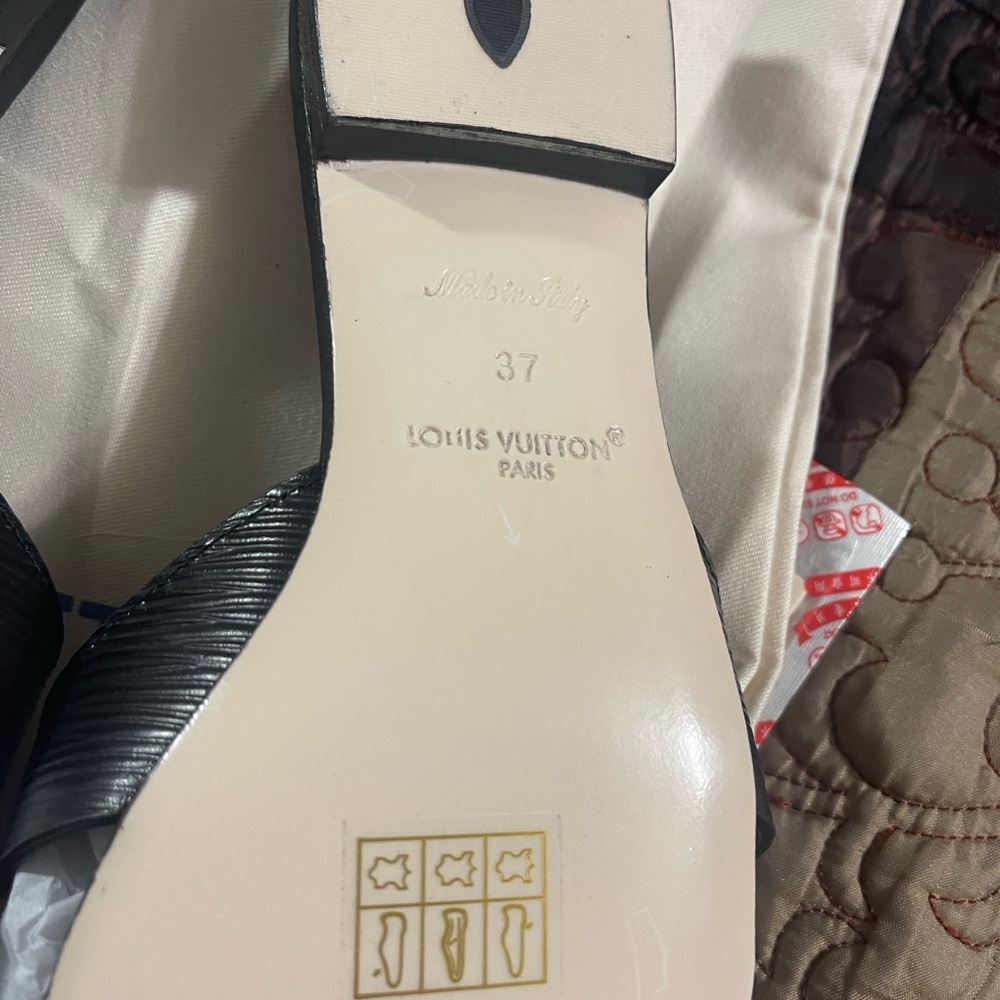 Louis Vuitton Black Logo Slide Sandals - Picture 7 of 13